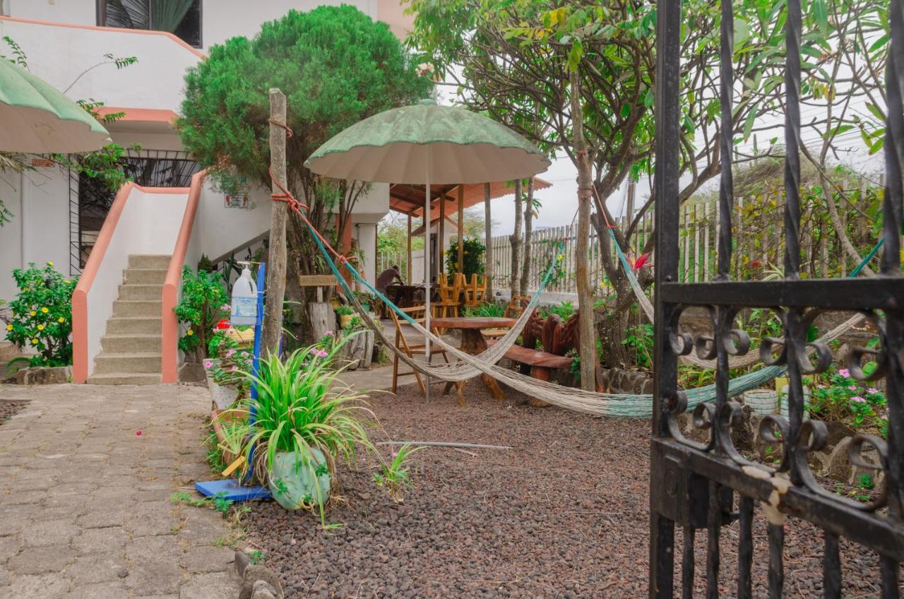 Casa De Nelly Hotel Puerto Baquerizo Moreno Ngoại thất bức ảnh
