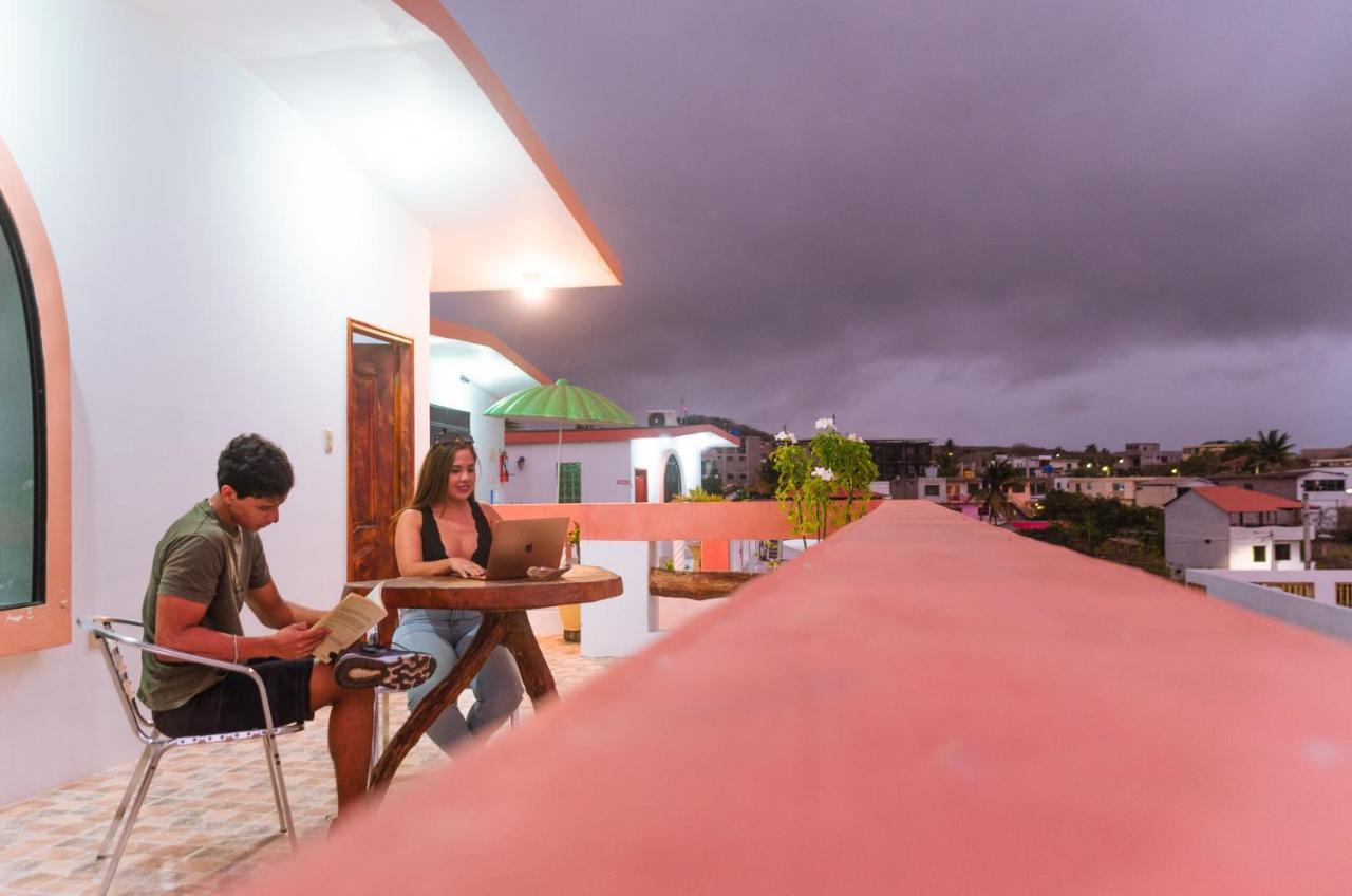 Casa De Nelly Hotel Puerto Baquerizo Moreno Ngoại thất bức ảnh