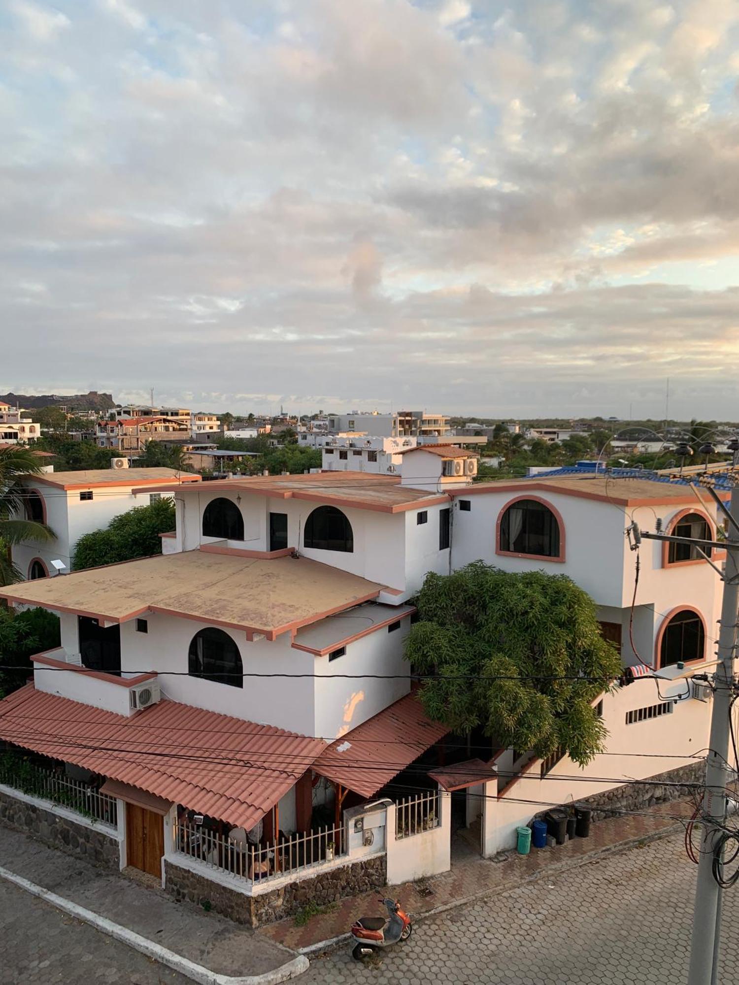 Casa De Nelly Hotel Puerto Baquerizo Moreno Ngoại thất bức ảnh