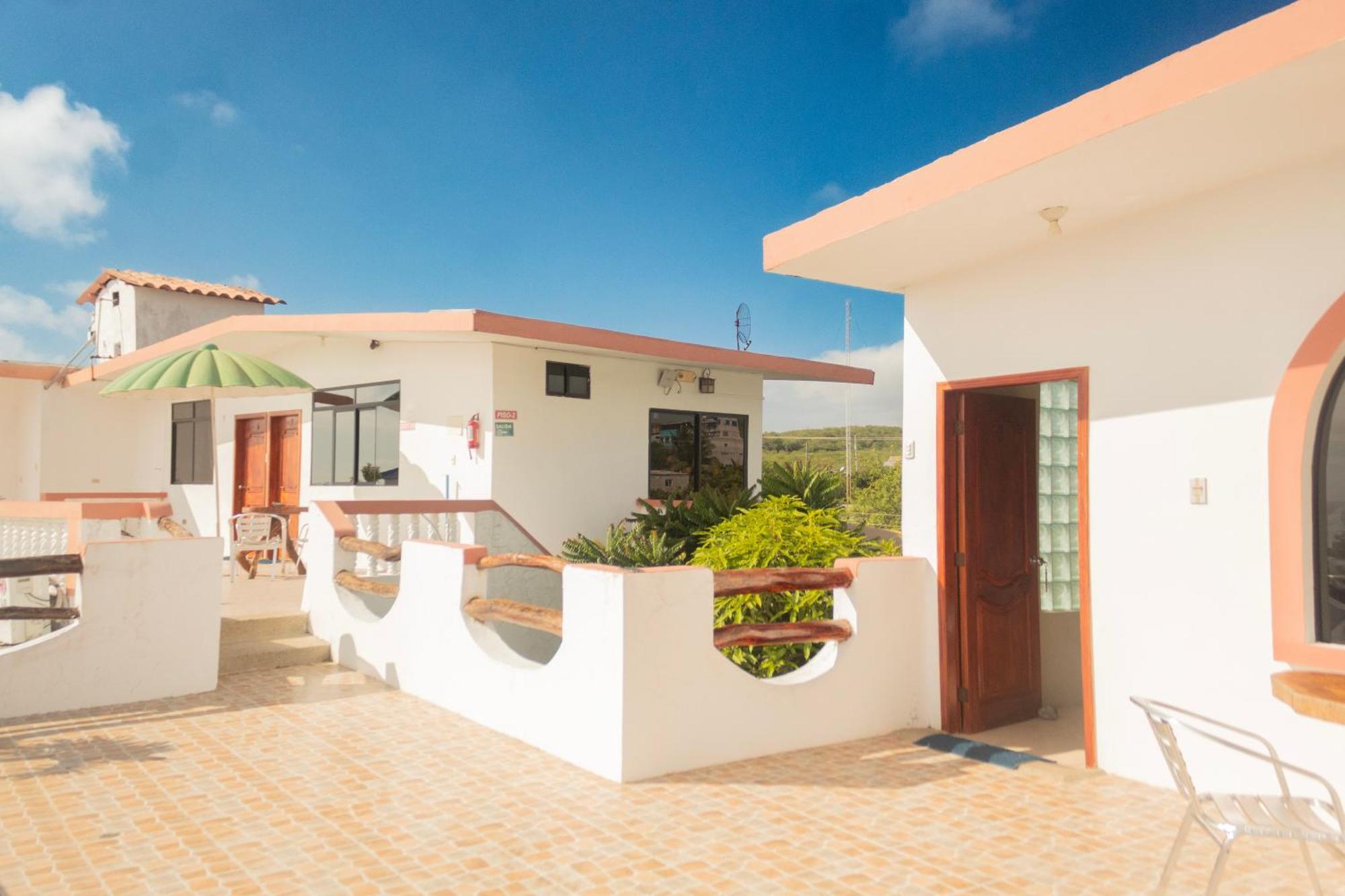 Casa De Nelly Hotel Puerto Baquerizo Moreno Ngoại thất bức ảnh