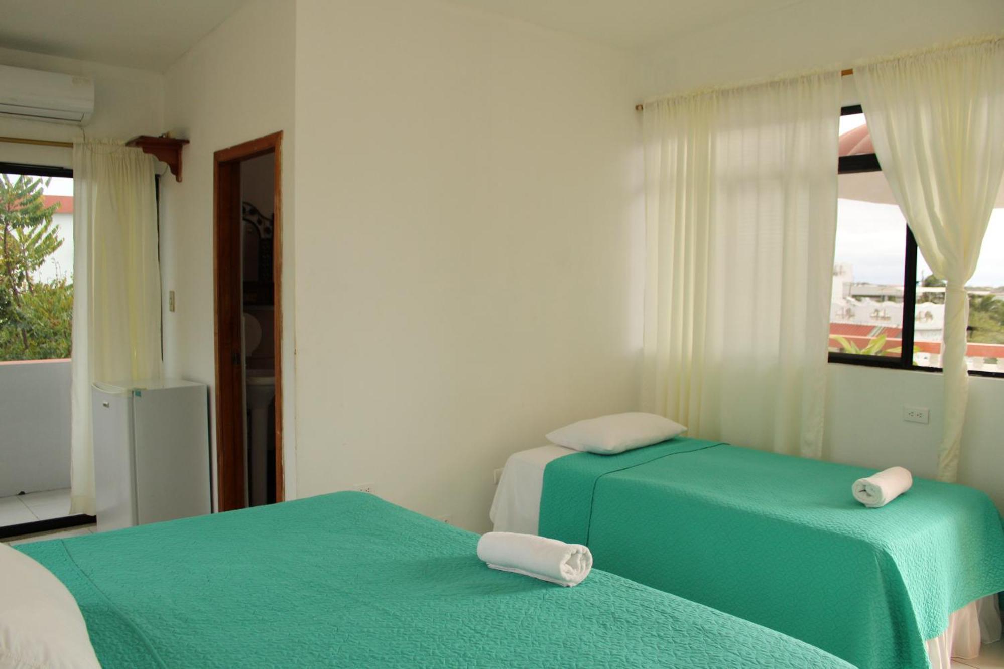Casa De Nelly Hotel Puerto Baquerizo Moreno Ngoại thất bức ảnh