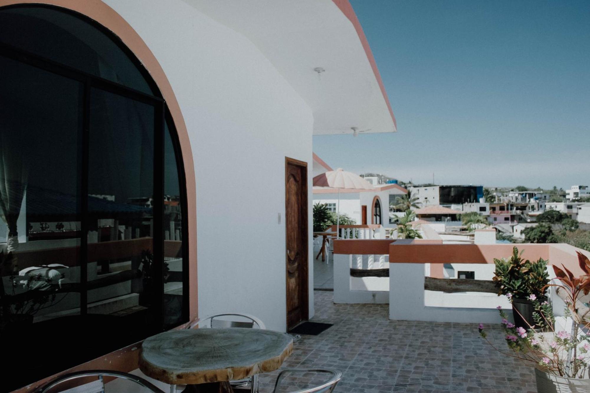 Casa De Nelly Hotel Puerto Baquerizo Moreno Ngoại thất bức ảnh