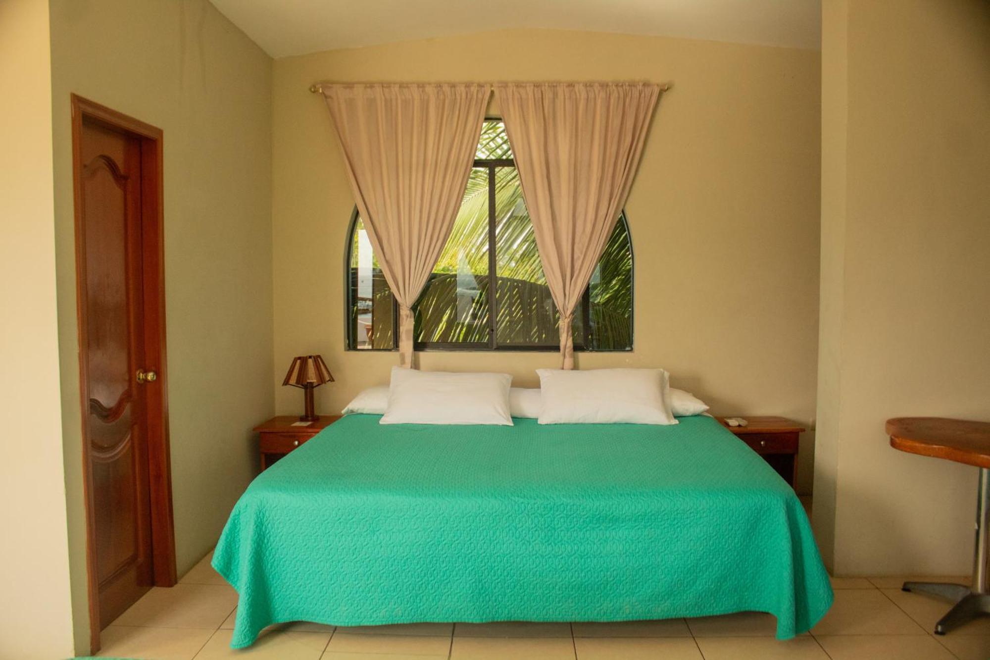 Casa De Nelly Hotel Puerto Baquerizo Moreno Ngoại thất bức ảnh